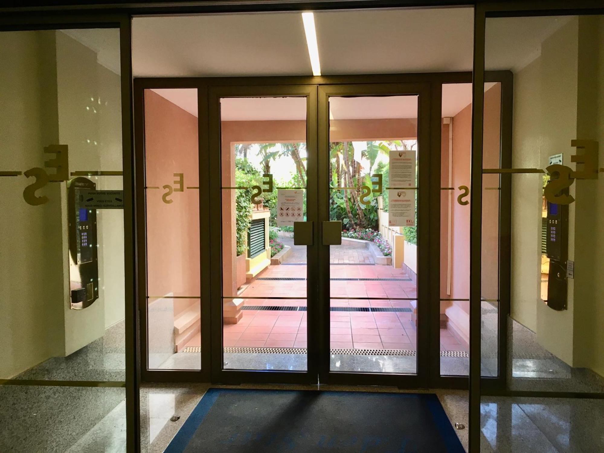 Monaco, Elegant & Quiet Renovated Apartment, In Fontvieille District, With Terrace & Pool, 15Min Walk To Port Hercule Monte Carlo Exteriér fotografie